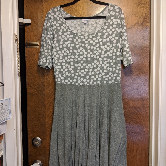 LuLaRoe Dresses & Skirts - LuLaRoe Nicole Dress 2XL